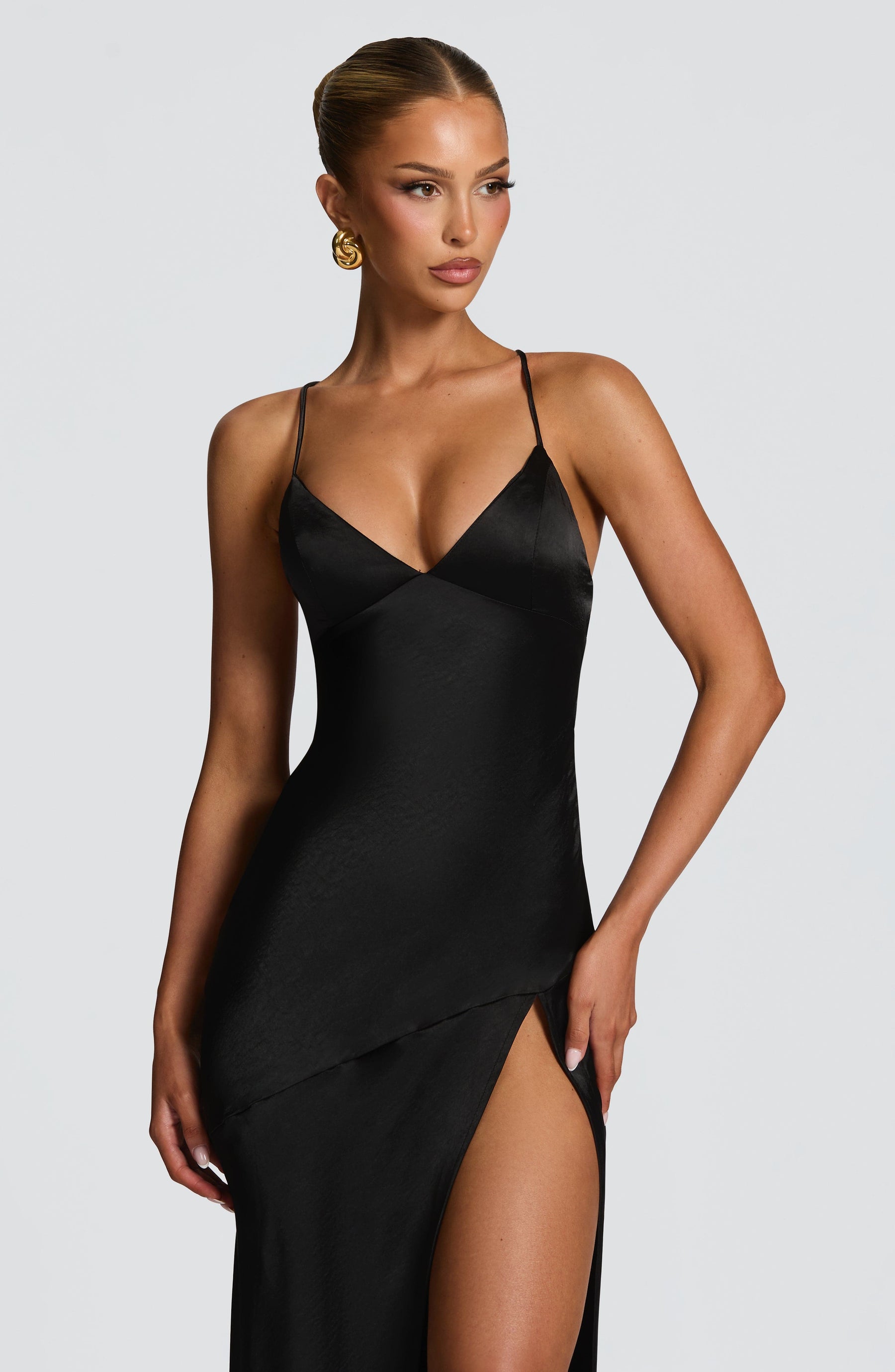 Isobel Maxi Dress - Black Ryvelle