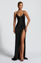 Isobel Maxi Dress - Black Ryvelle