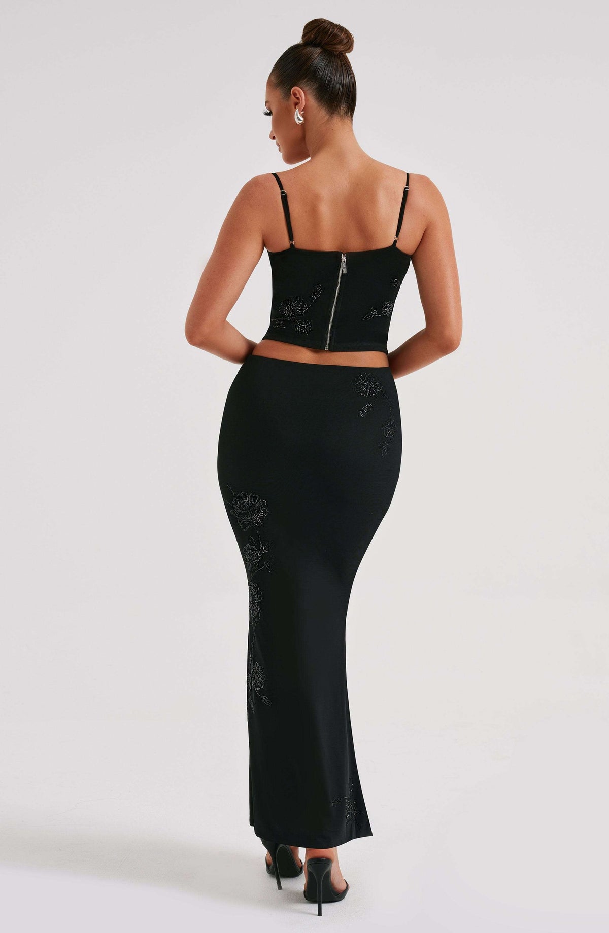 Izi Maxi Skirt - Black Ryvelle