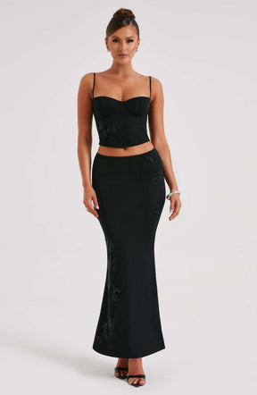 Izi Maxi Skirt - Black Ryvelle