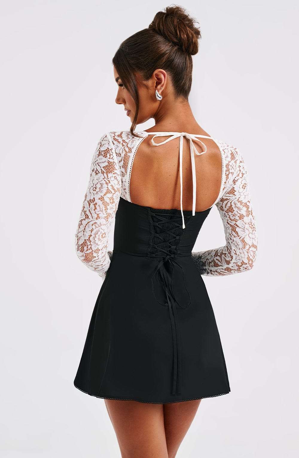 Jacinta Mini Dress - Black/White Ryvelle