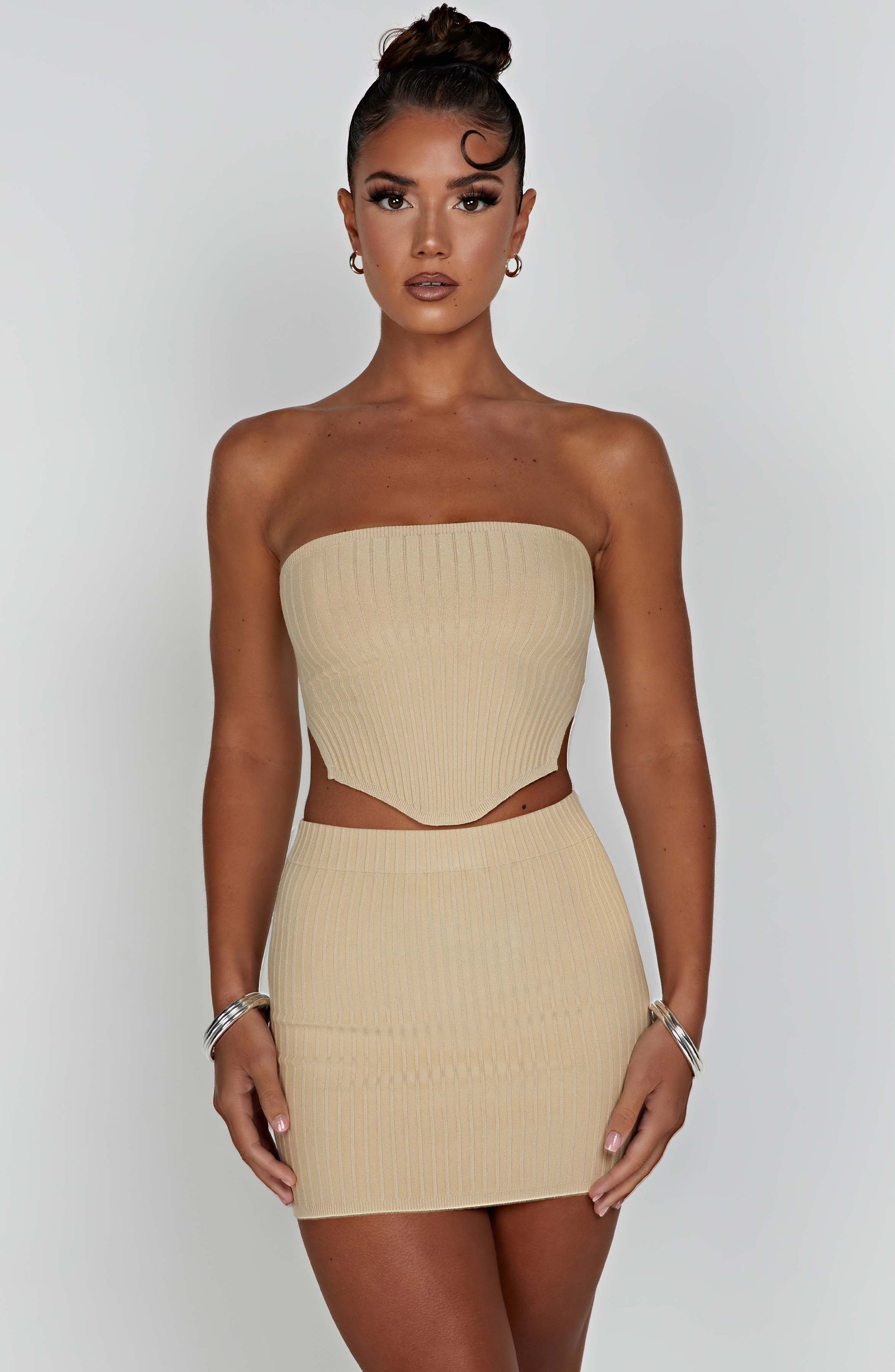 Jaz Mini Skirt - Beige Ryvelle