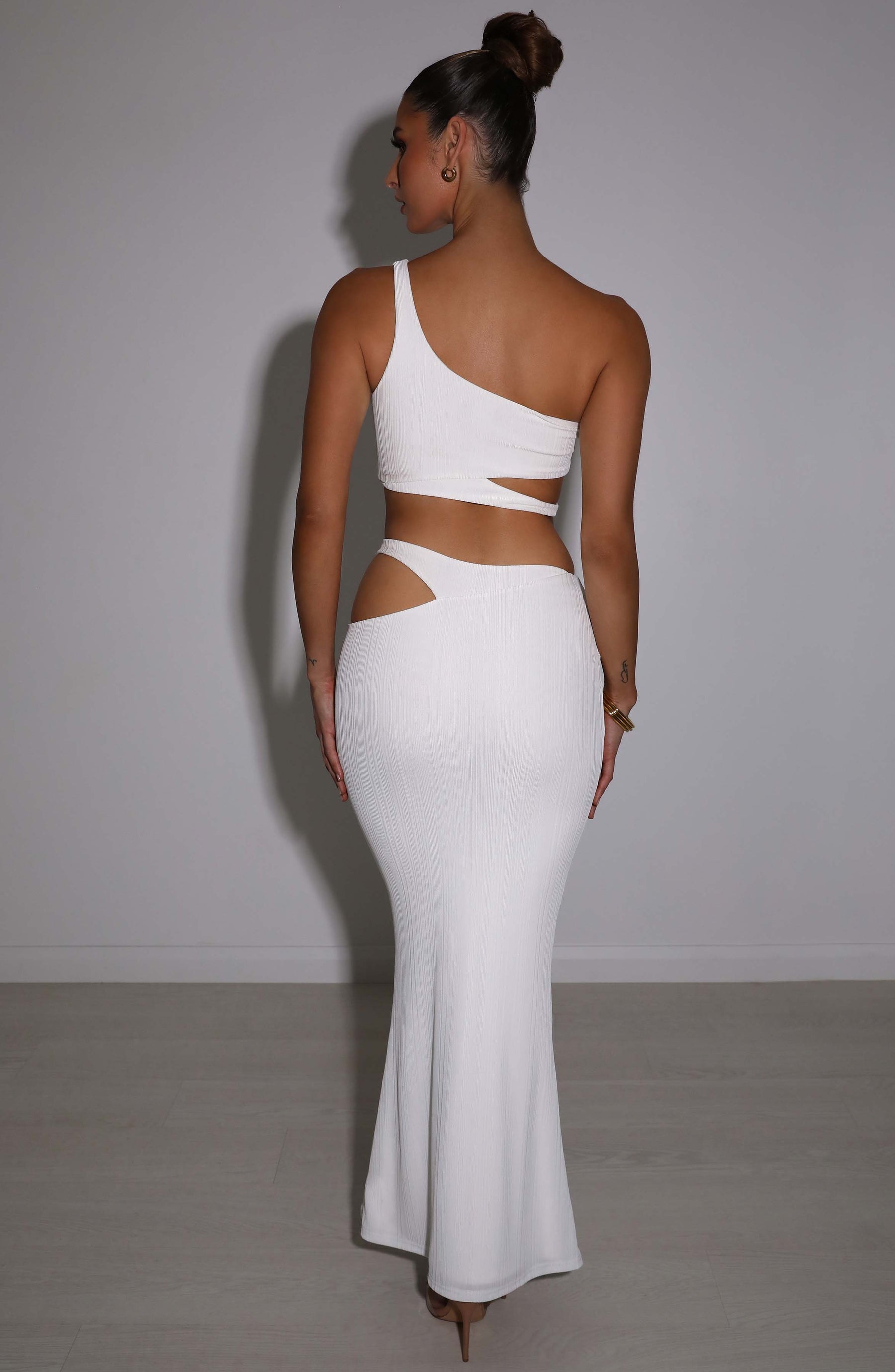 Kaela Maxi Skirt - White Ryvelle