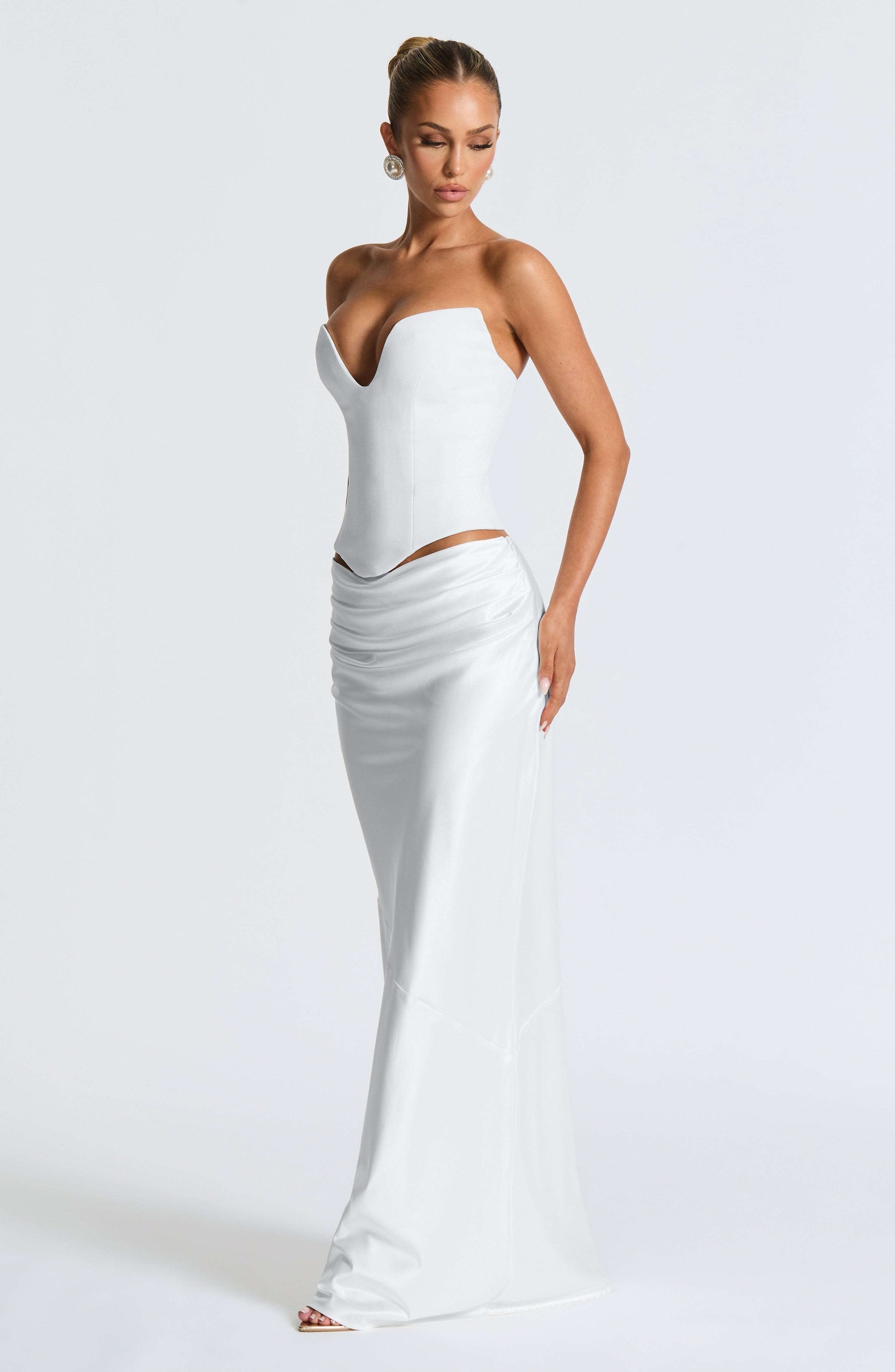 Kamiyah Corset - Ivory Ryvelle