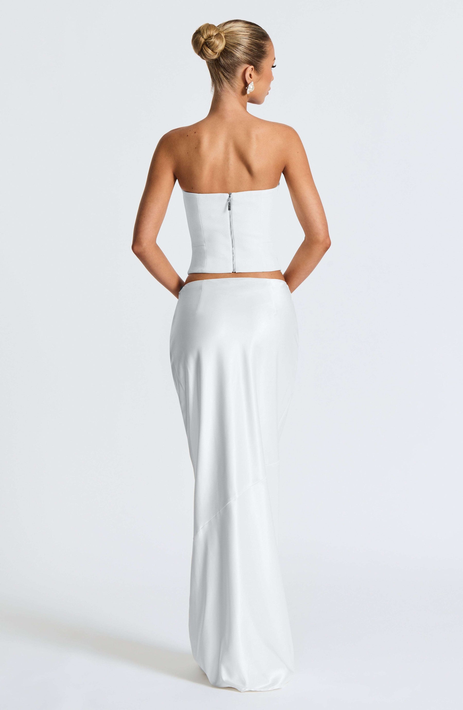 Kamiyah Corset - Ivory Ryvelle