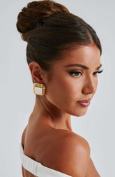 Kennedy Earrings - Ivory/Gold Ryvelle