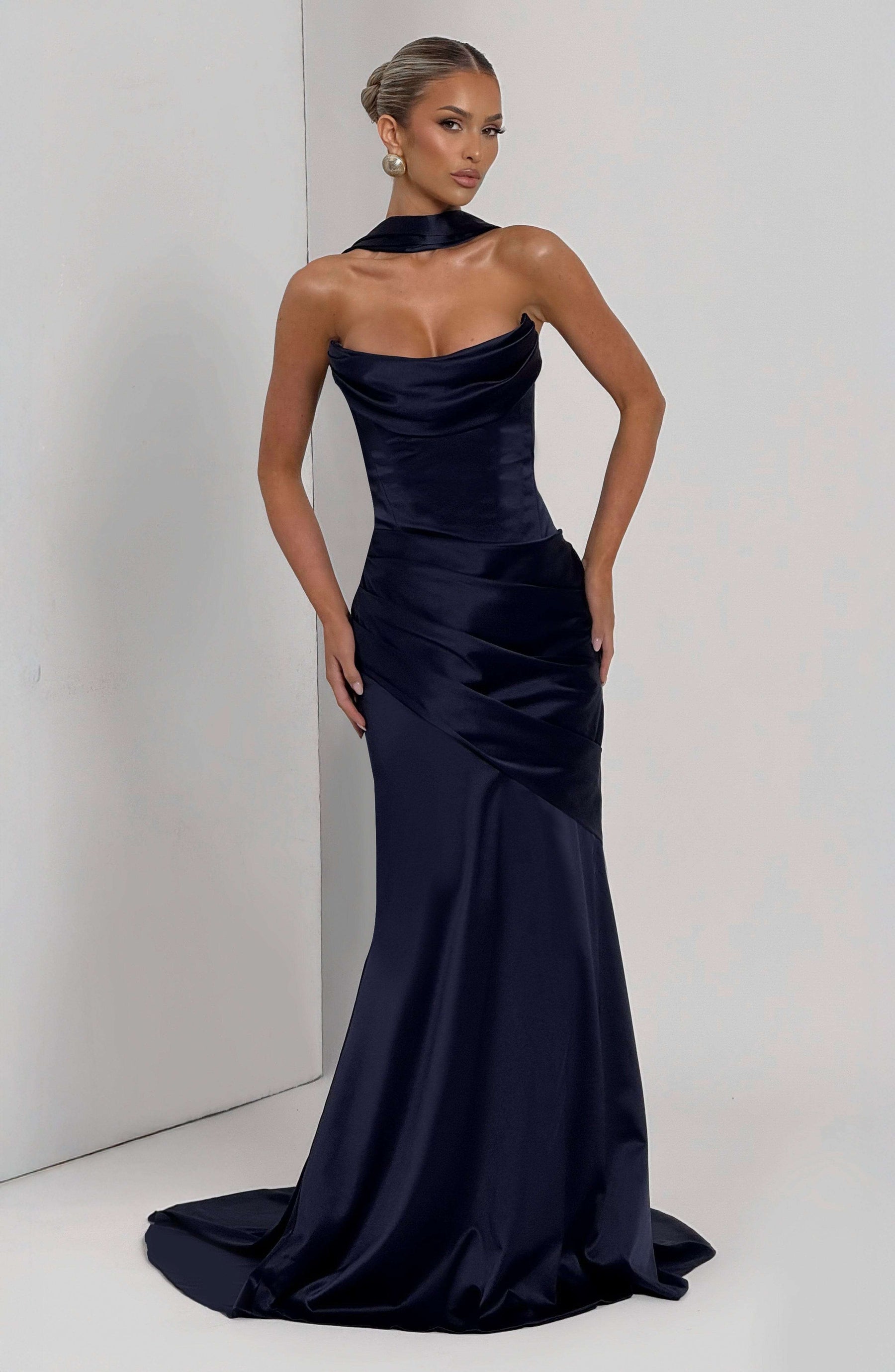 Kensington Maxi Dress - Navy Ryvelle