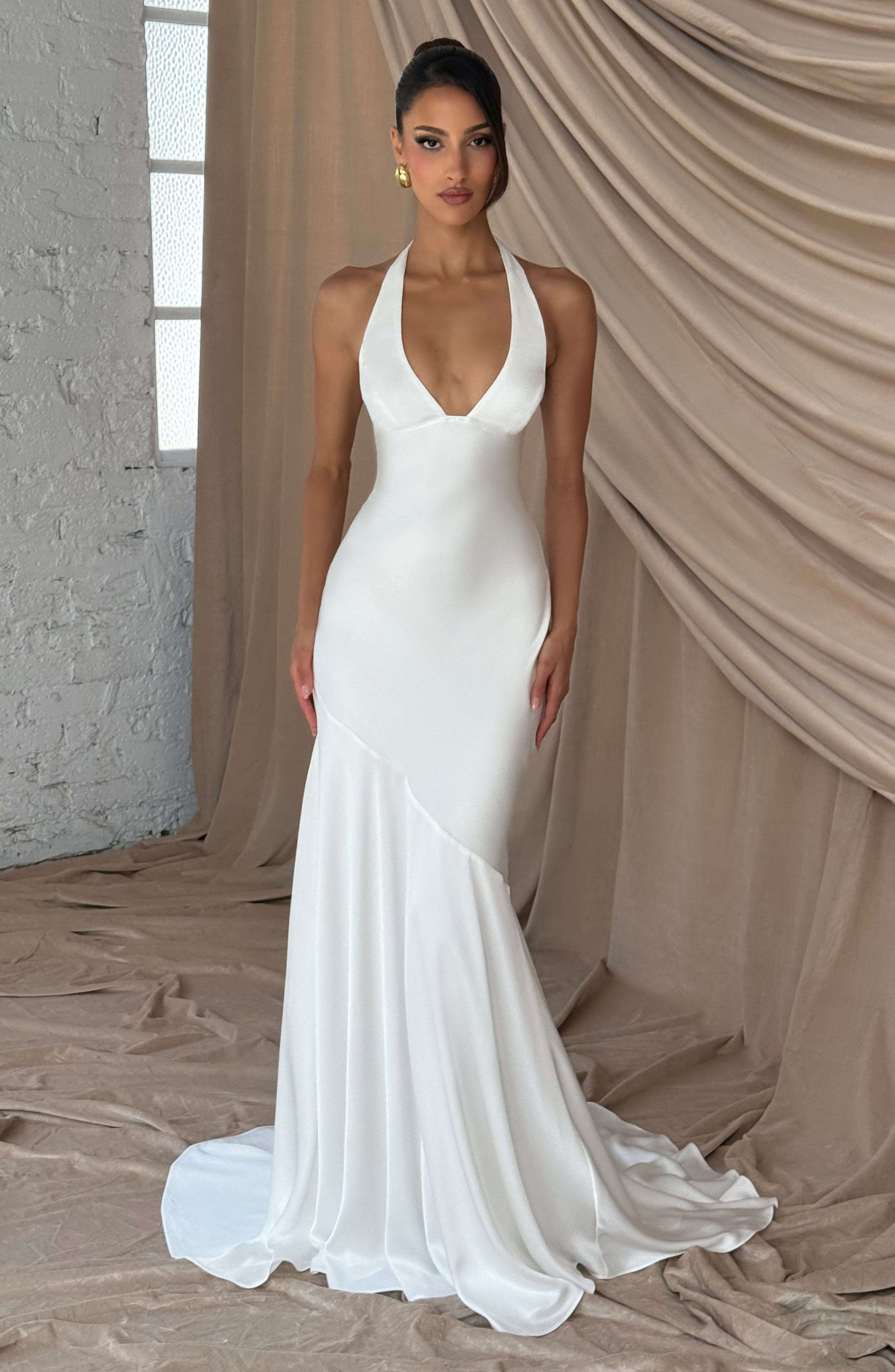 Kirsten Gown - Ivory Ryvelle