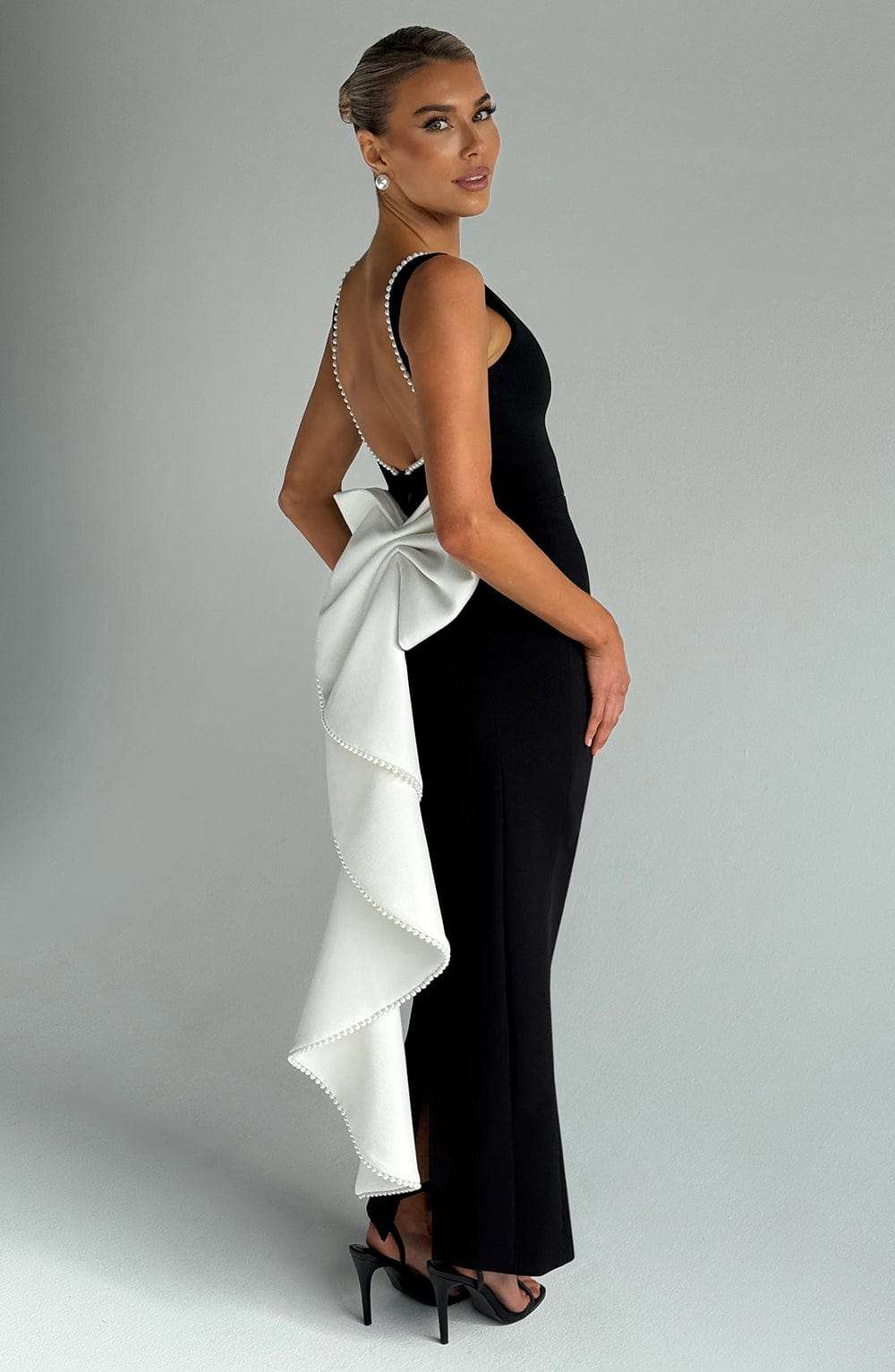 Lana Midaxi Dress - Black/White Ryvelle