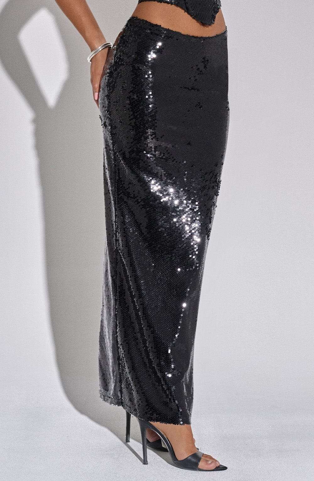 Larisa Maxi Skirt - Black Ryvelle