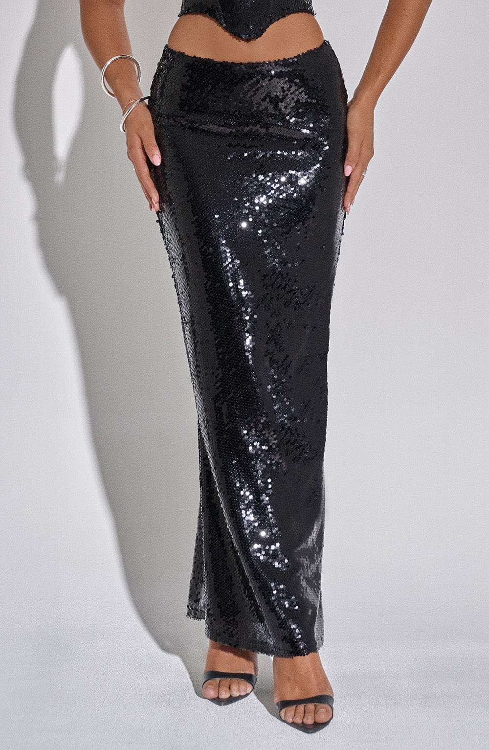 Larisa Maxi Skirt - Black Ryvelle