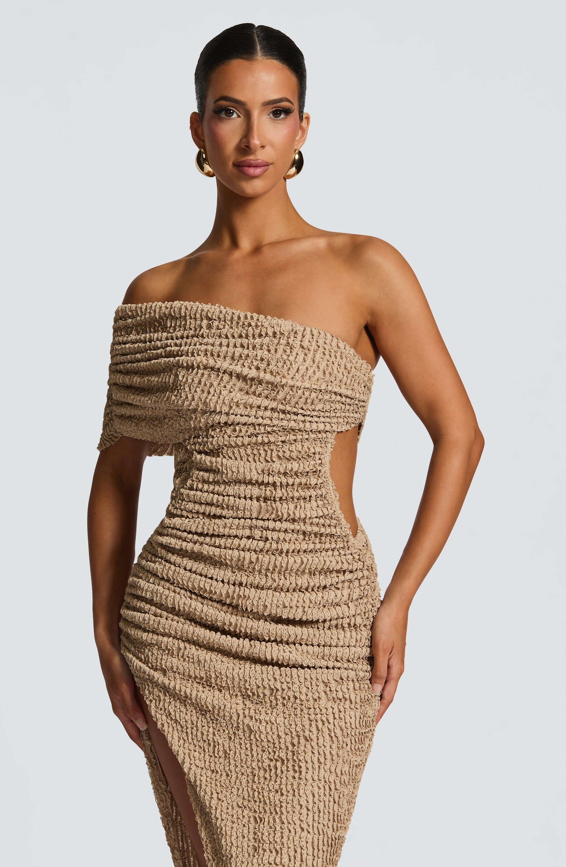 Laverna Midi Dress - Beige Ryvelle
