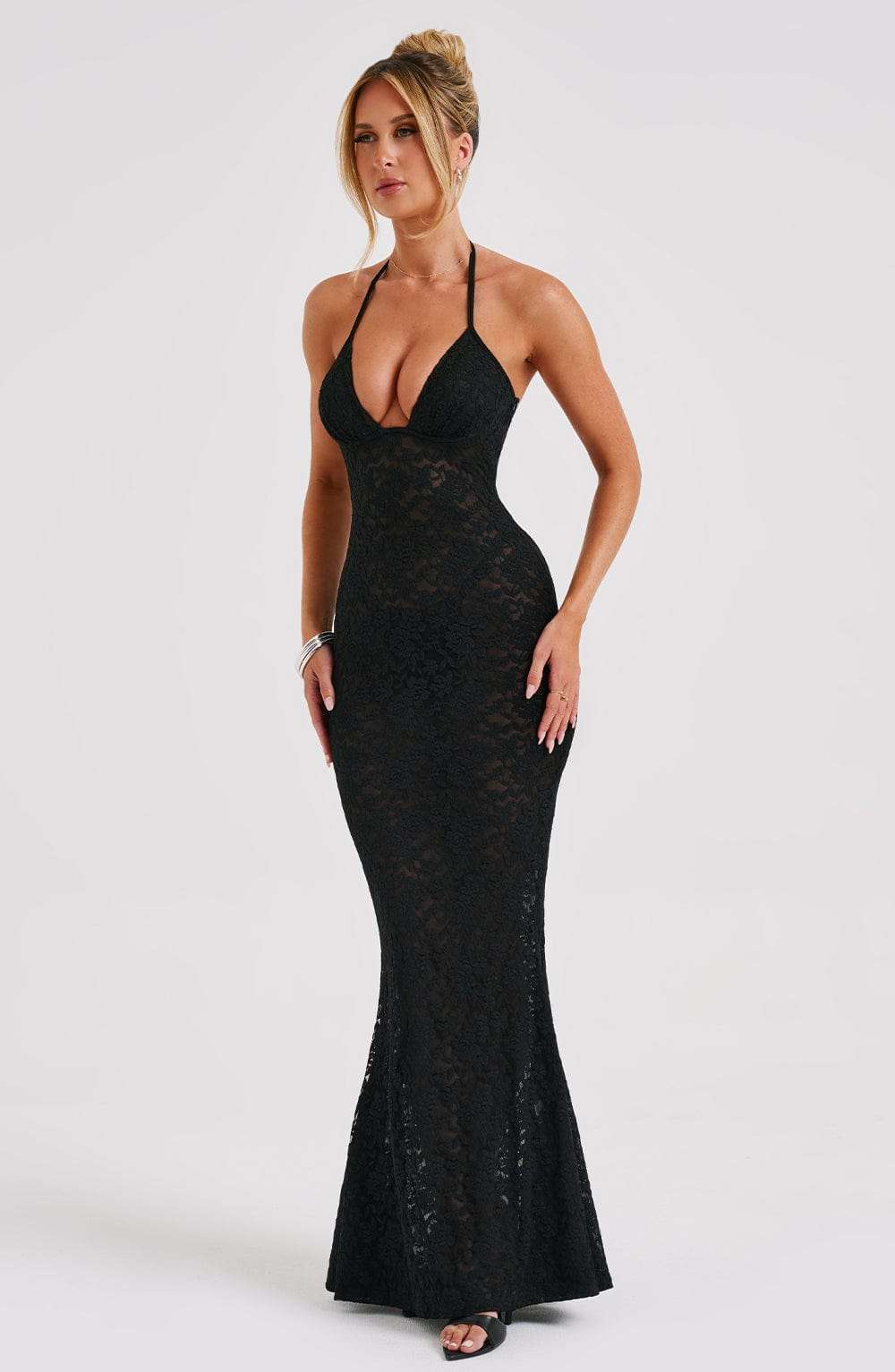Leilina Maxi Dress - Black Ryvelle