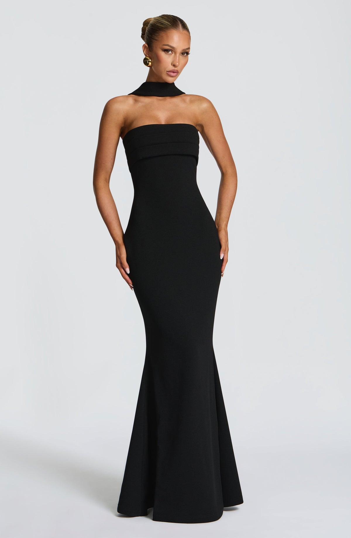 Leura Maxi Dress - Black Ryvelle