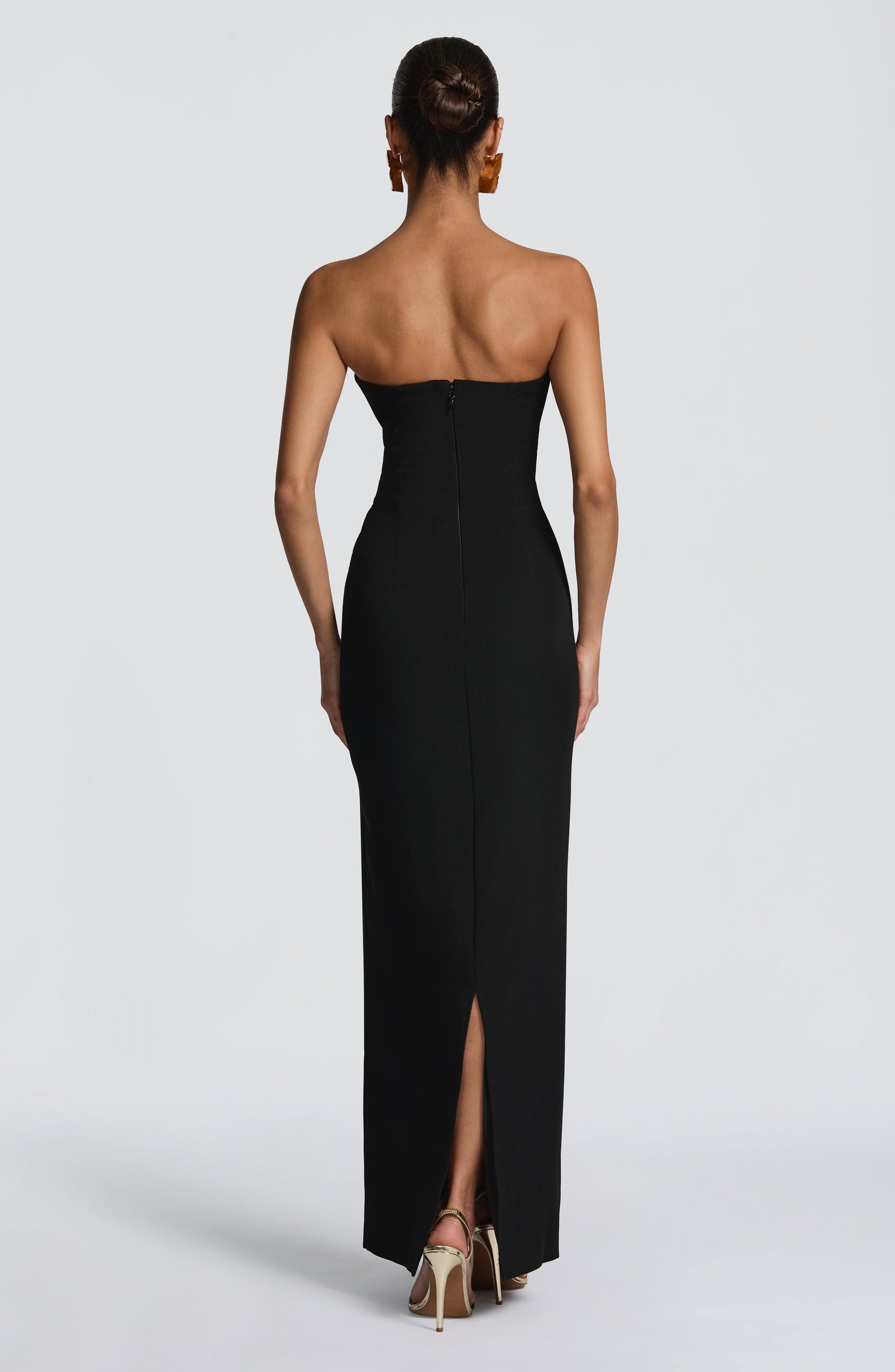 Lindsey Maxi Dress - Black Ryvelle