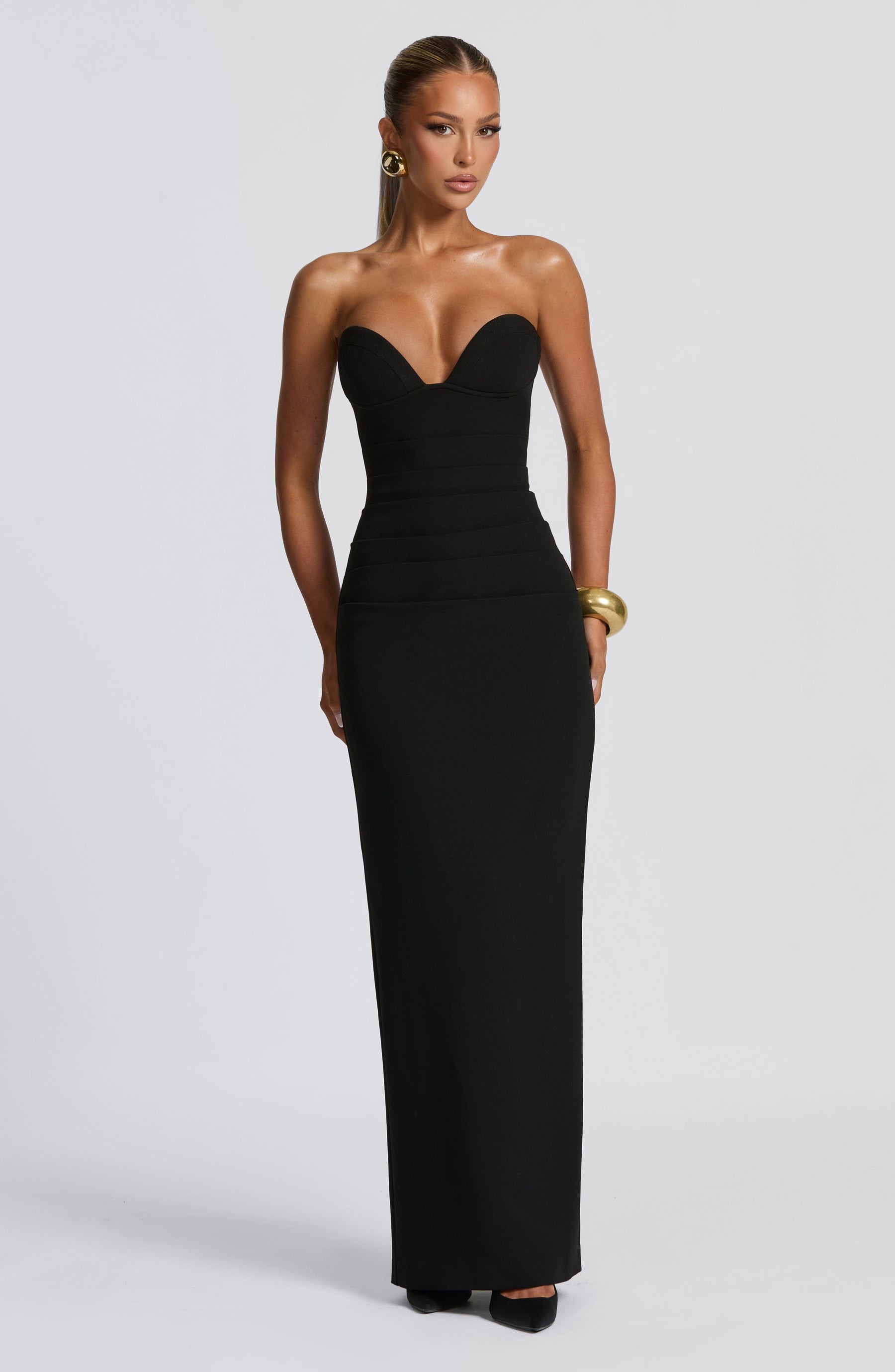 Lindsey Maxi Dress - Black Ryvelle