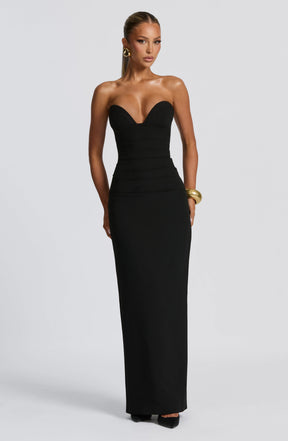 Lindsey Maxi Dress - Black Ryvelle