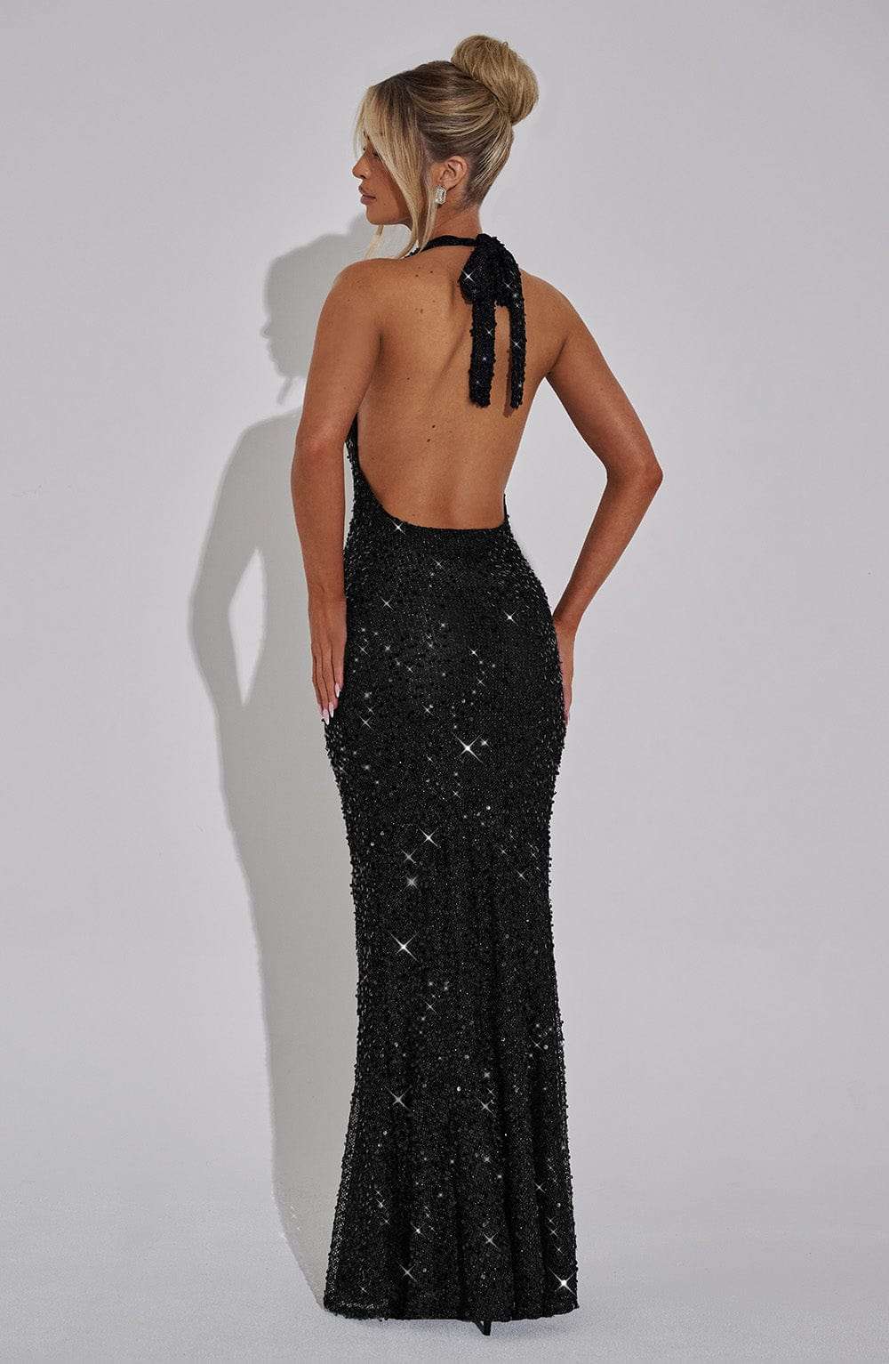 Lorena Maxi Dress - Black Lined Ryvelle