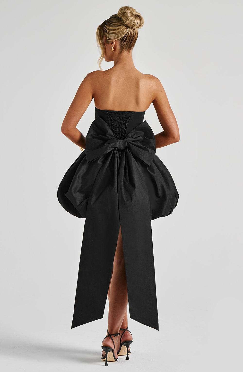Lotus Mini Dress - Black Ryvelle