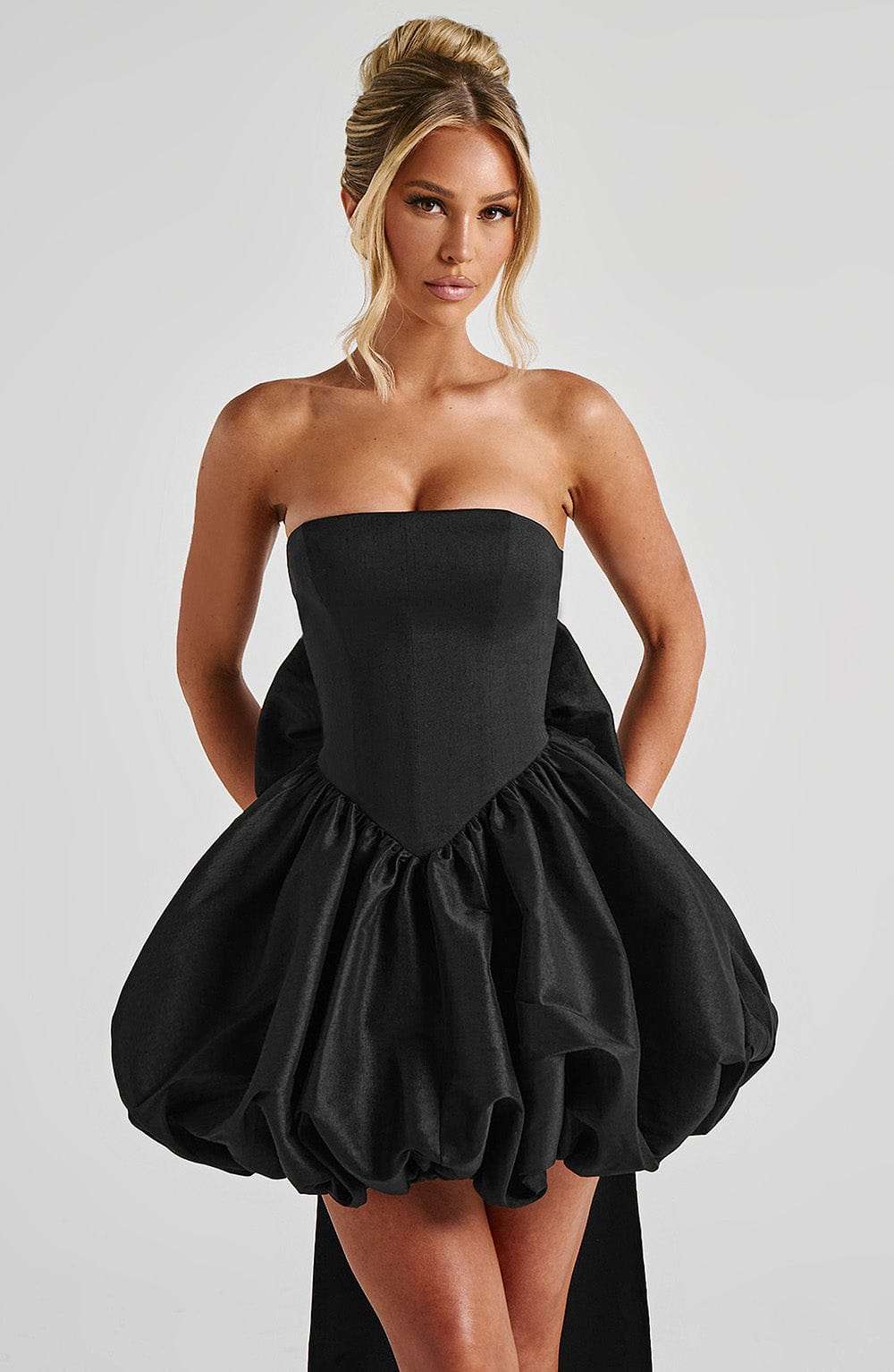 Lotus Mini Dress - Black Ryvelle
