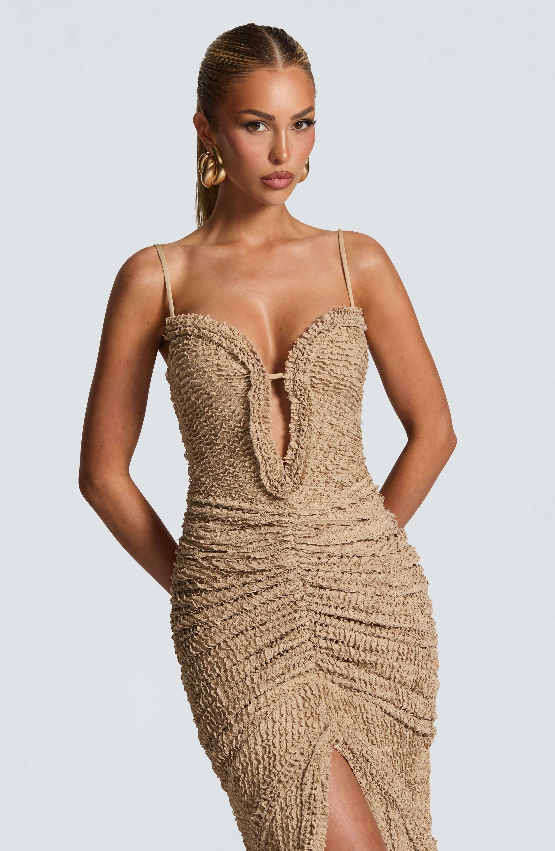 Lysandra Maxi Dress - Beige Ryvelle