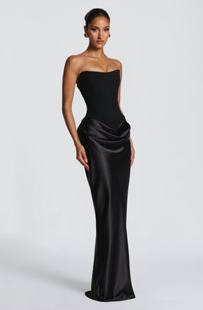 Maggie Maxi Dress - Black Ryvelle