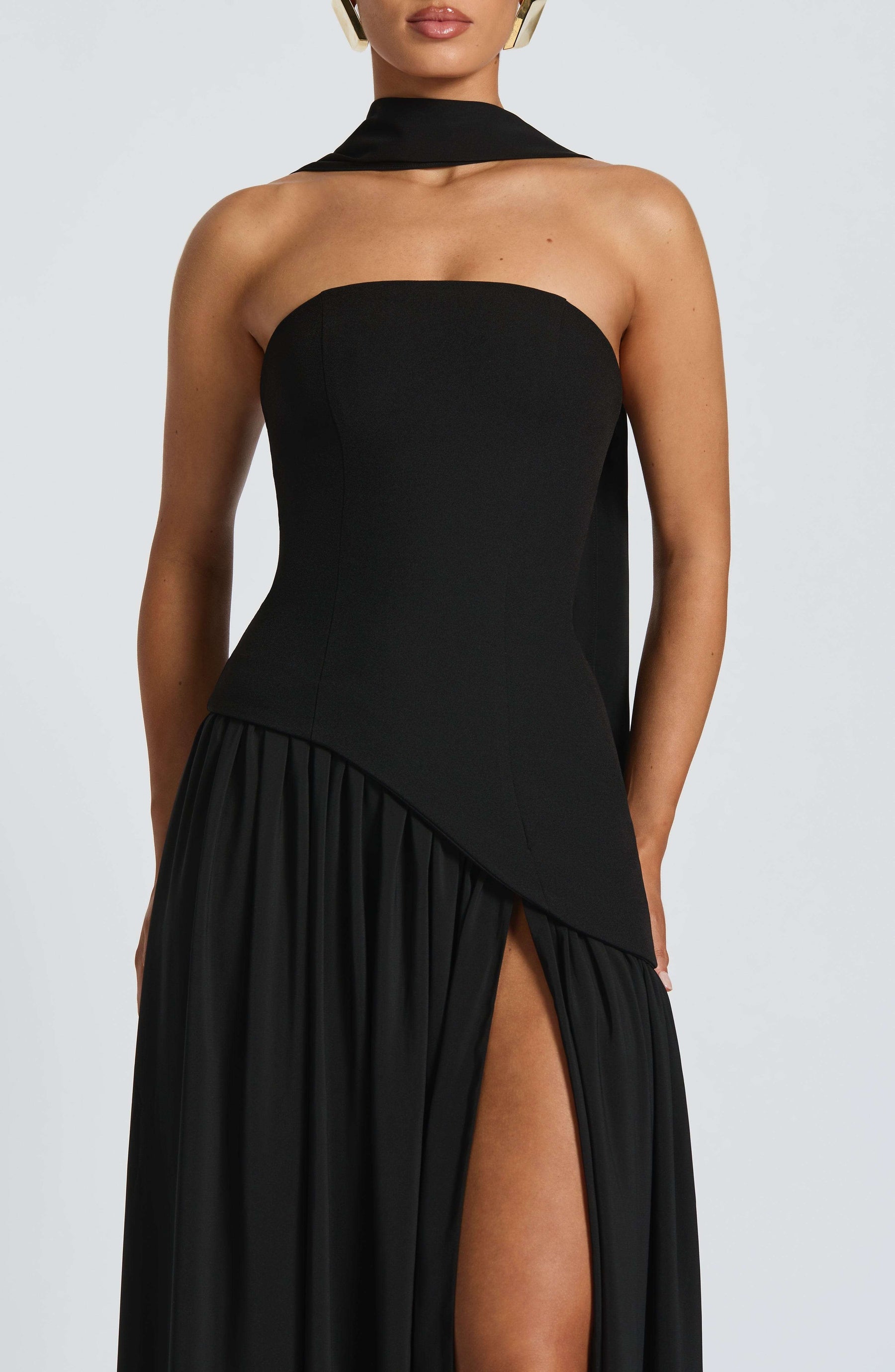 Maliyah Maxi Dress - Black Ryvelle