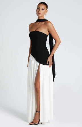 Maliyah Maxi Dress - Black/White Ryvelle