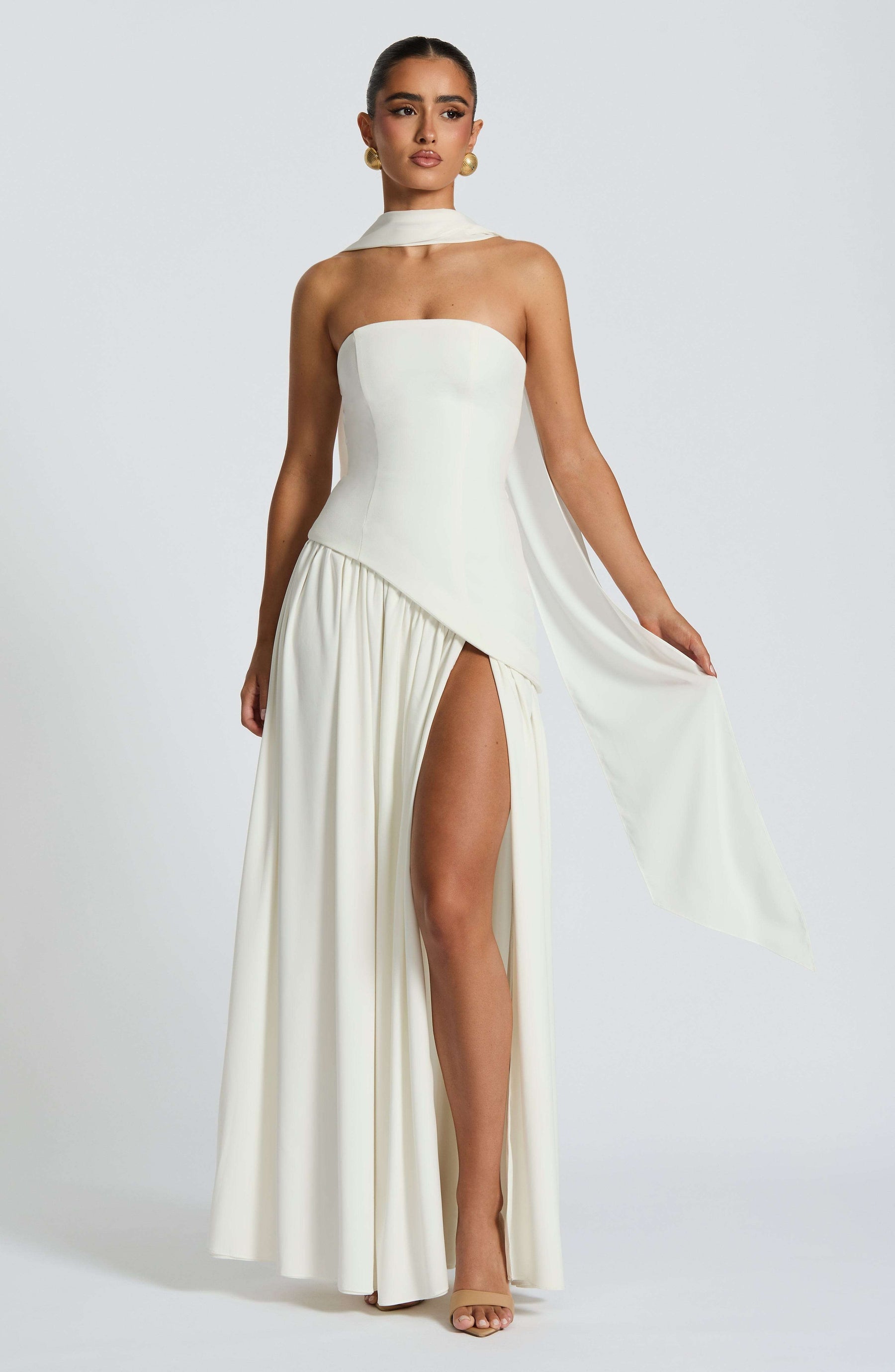 Maliyah Maxi Dress - Ivory Ryvelle