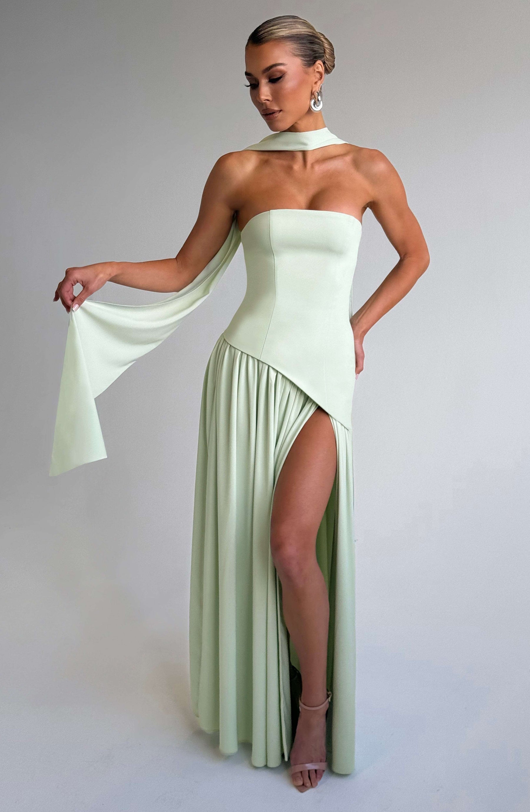 Maliyah Maxi Dress - Mint Ryvelle
