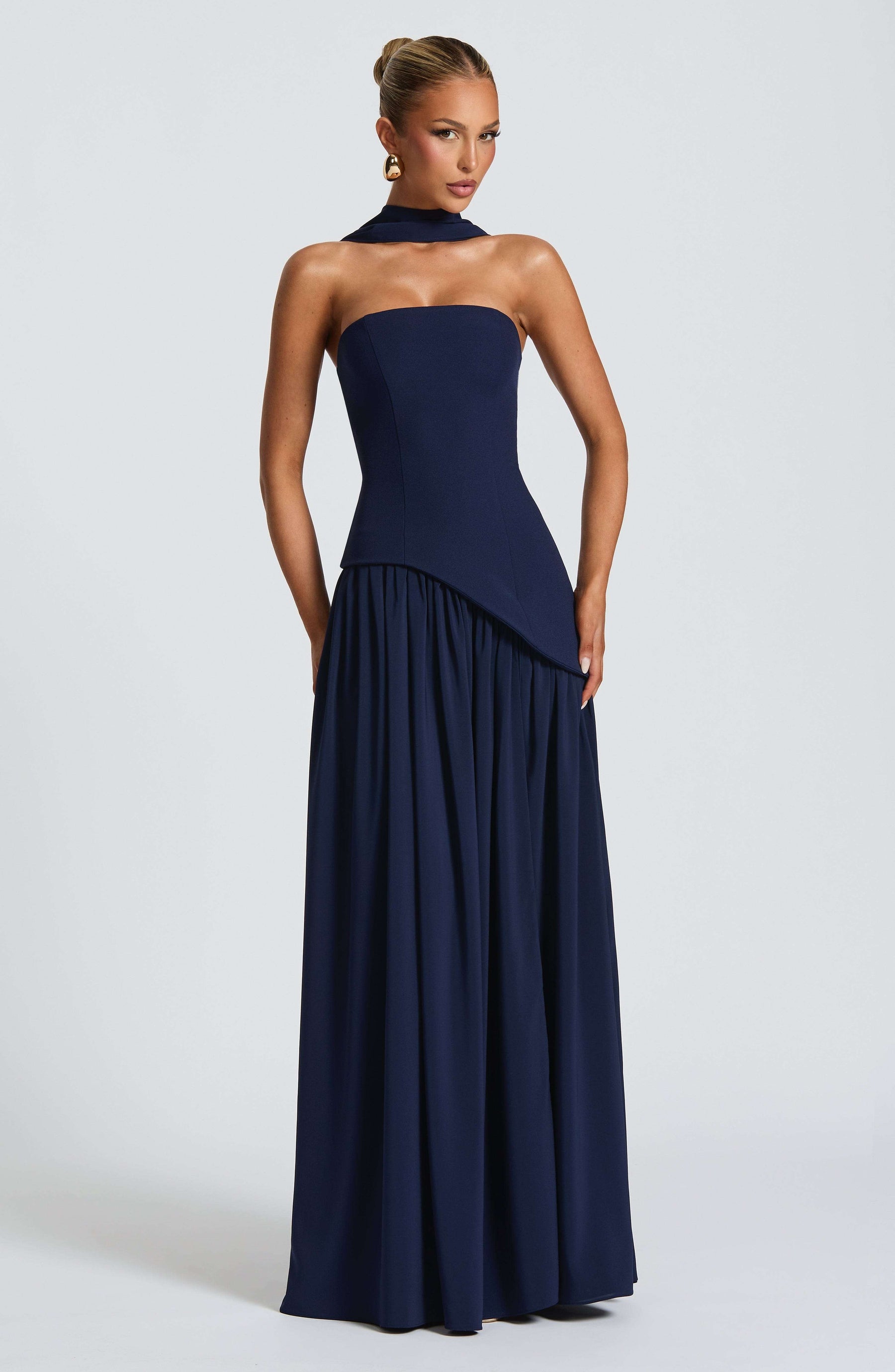 Maliyah Maxi Dress - Navy Ryvelle