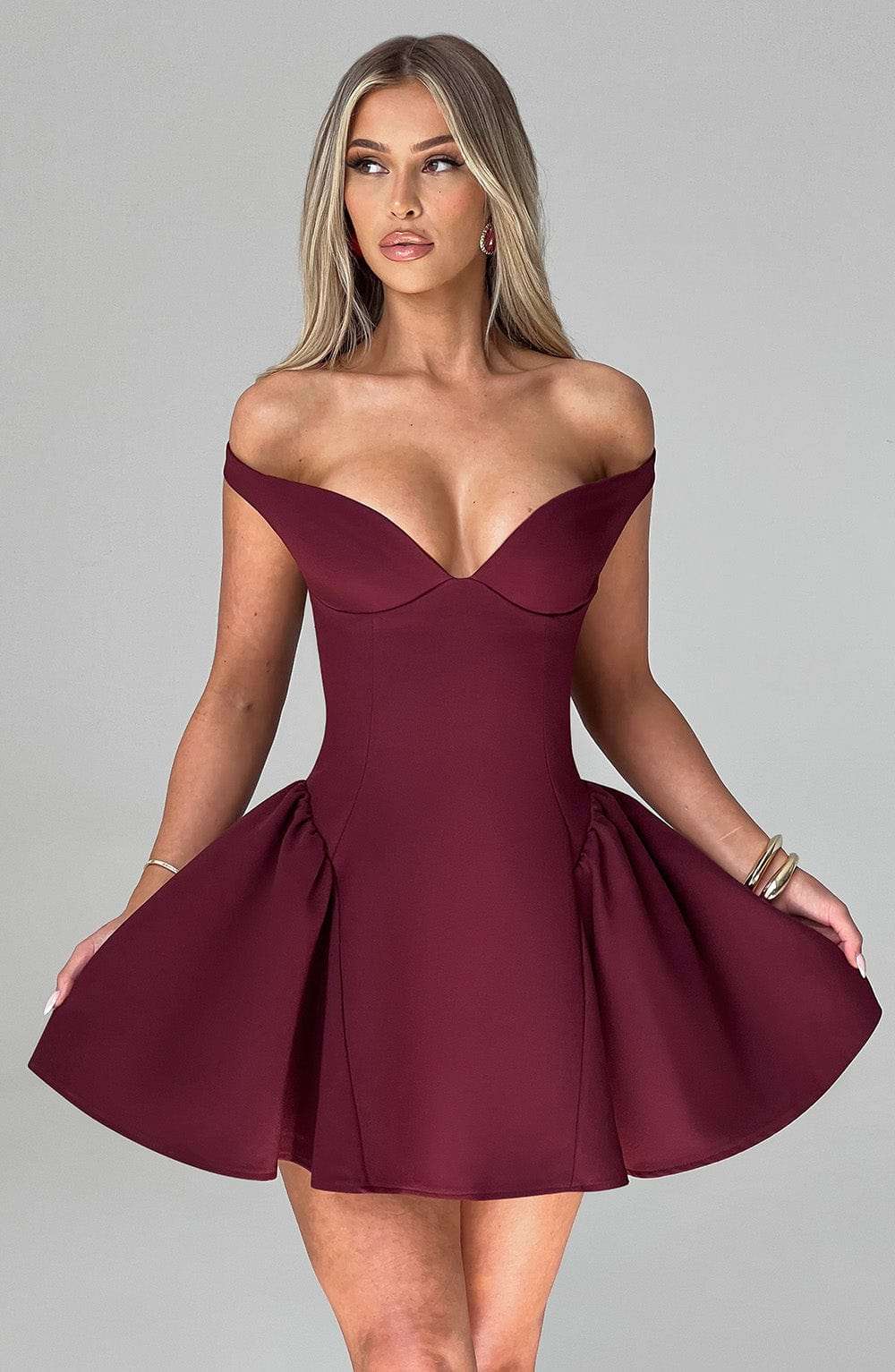 Marla Mini Dress - Cherry Lacquer Ryvelle