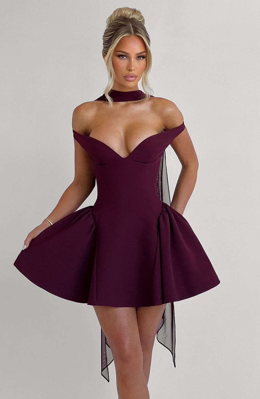 Marla Mini Dress - Cherry Lacquer Ryvelle