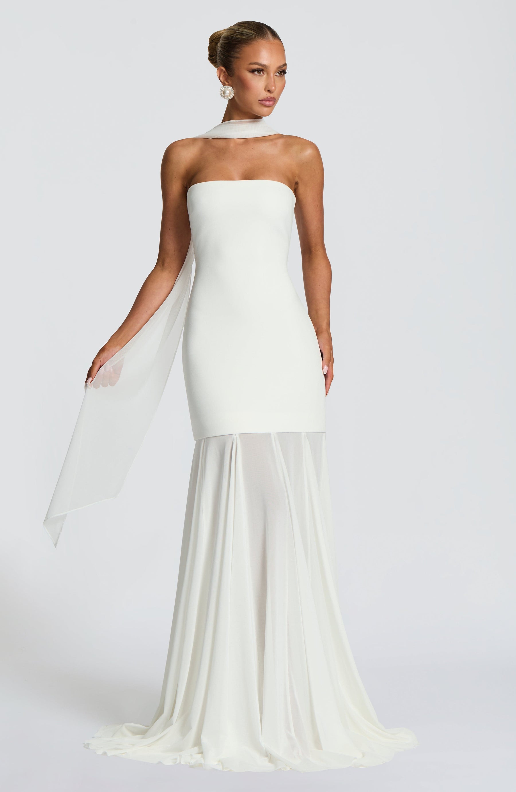 Merritt Gown - Ivory Ryvelle