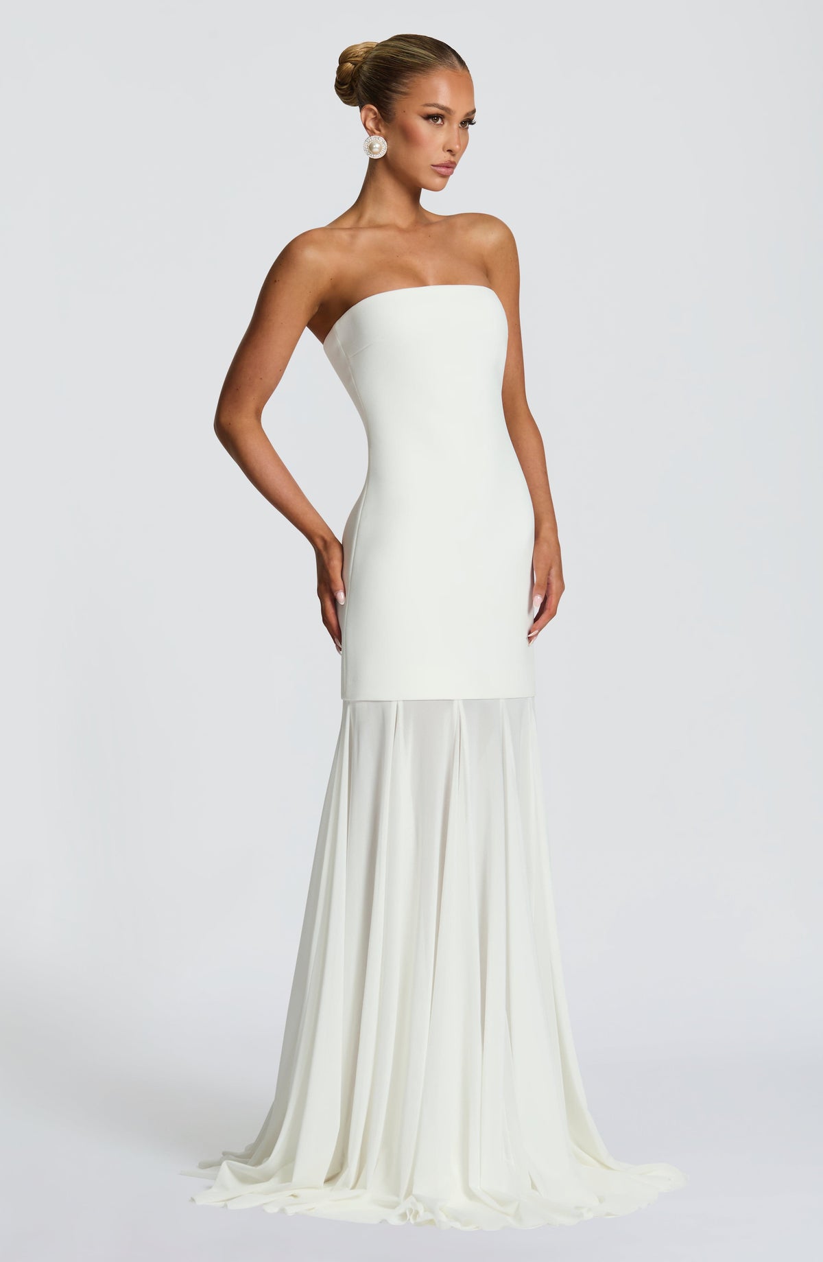 Merritt Gown - Ivory Ryvelle