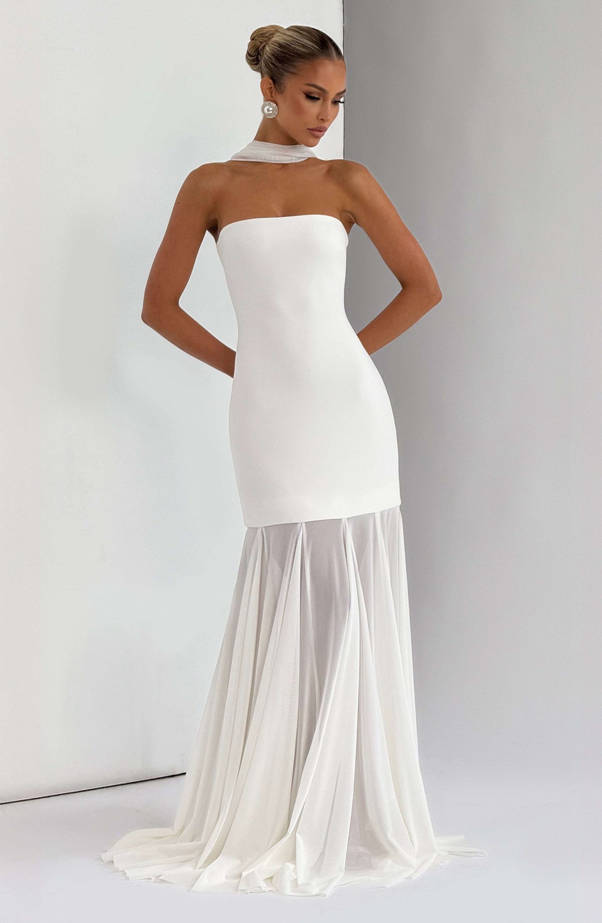 Merritt Gown - Ivory Ryvelle