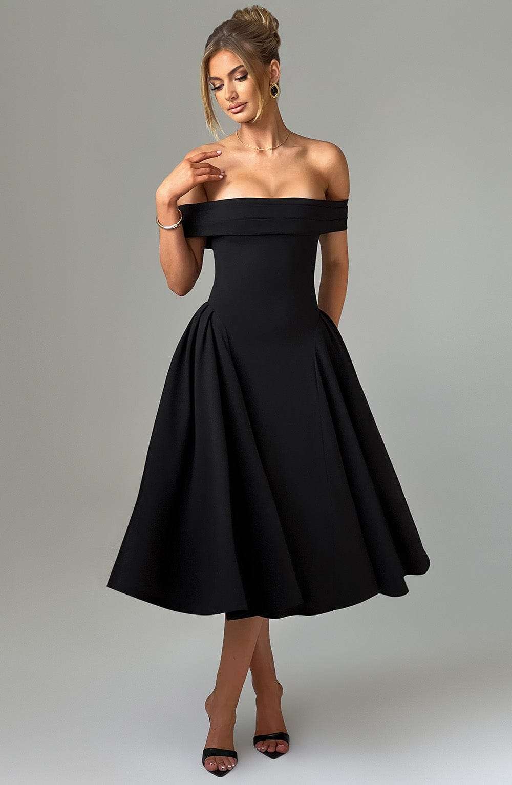 Miranda Midi Dress - Black Ryvelle