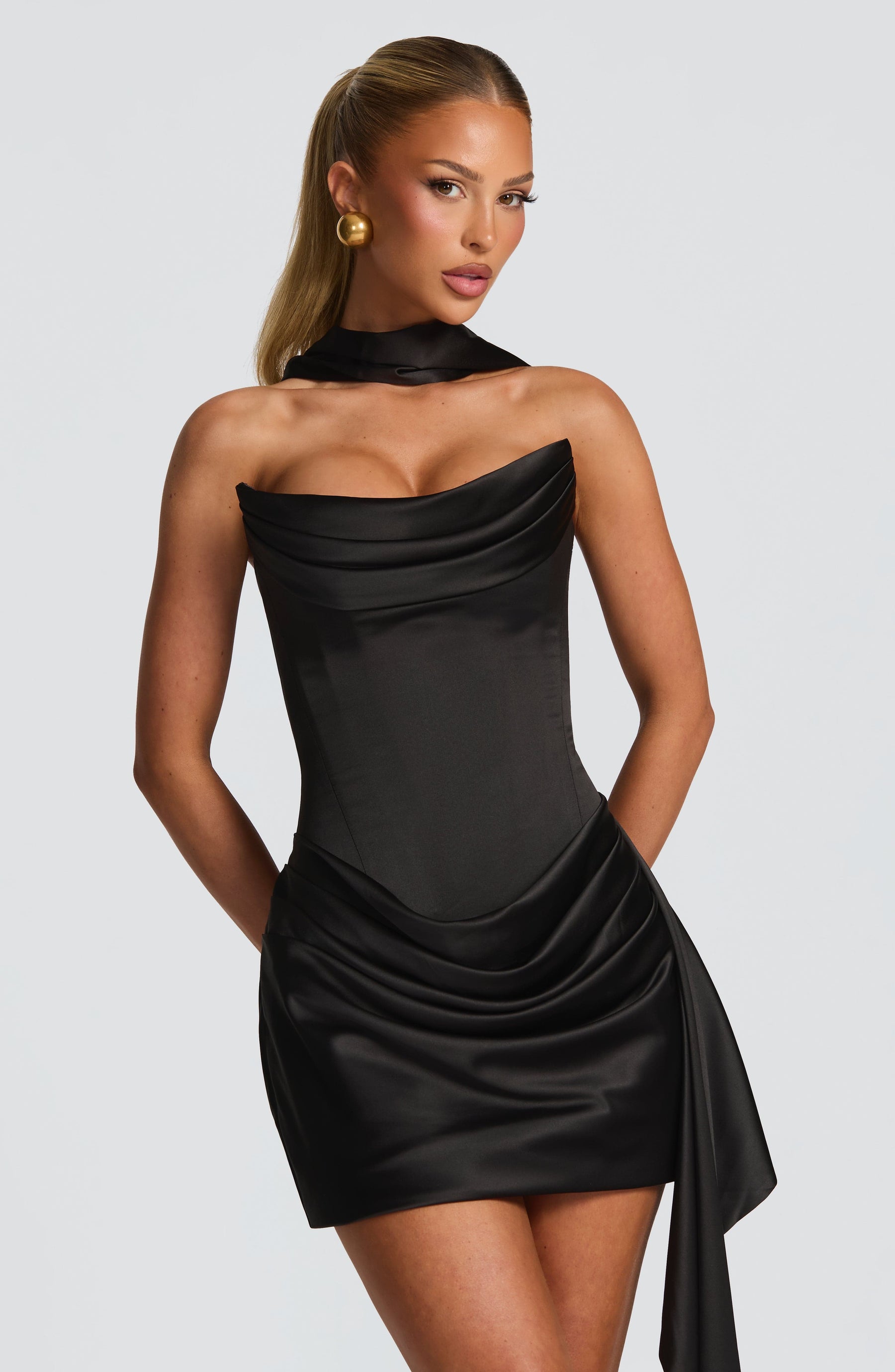 Mona Mini Dress - Black Ryvelle