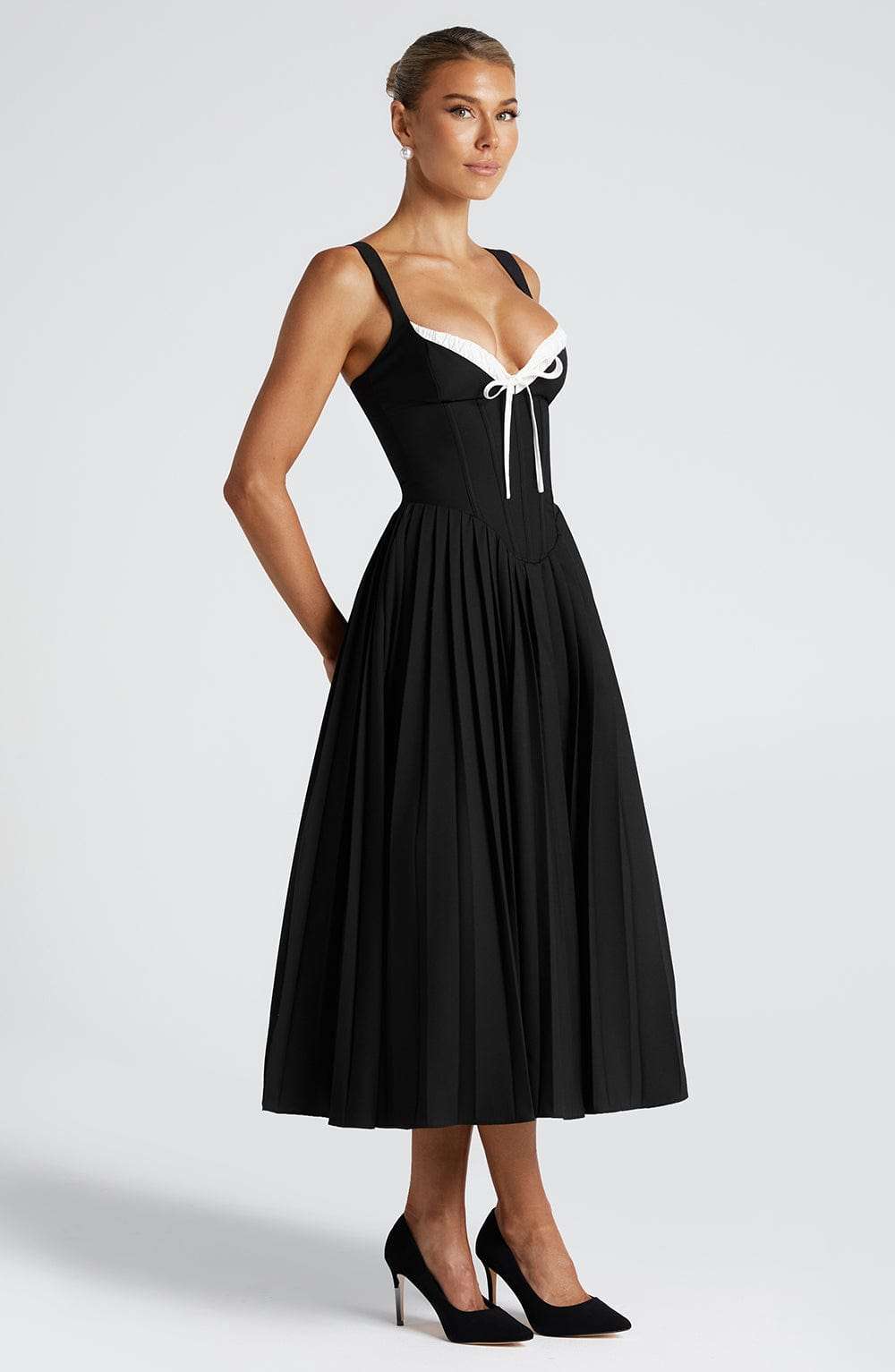 Natassia Midi Dress - Black/White Ryvelle