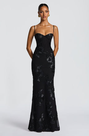 Nefertiti Maxi Dress - Black Ryvelle