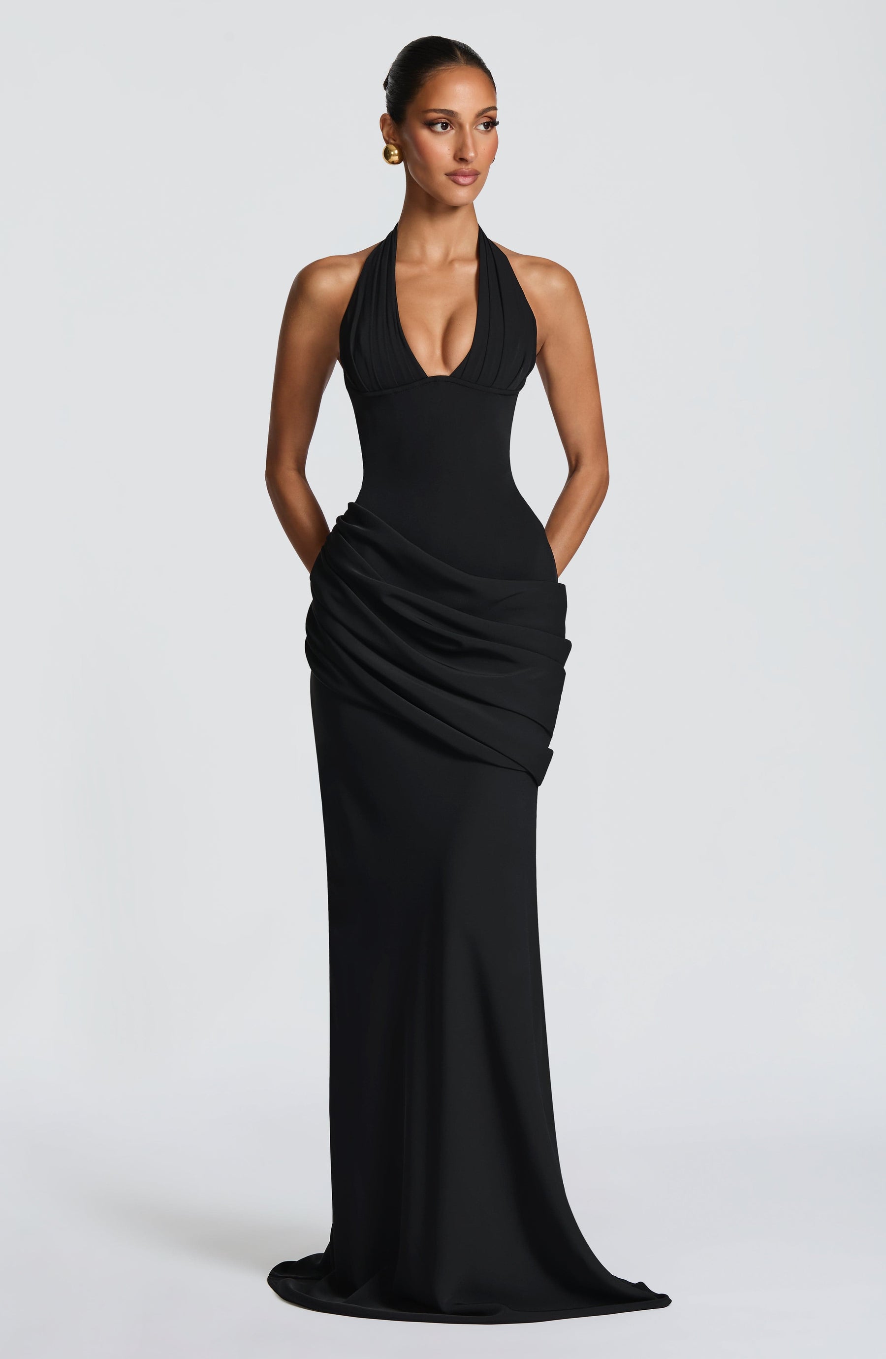 Nehemia Gown - Black Ryvelle