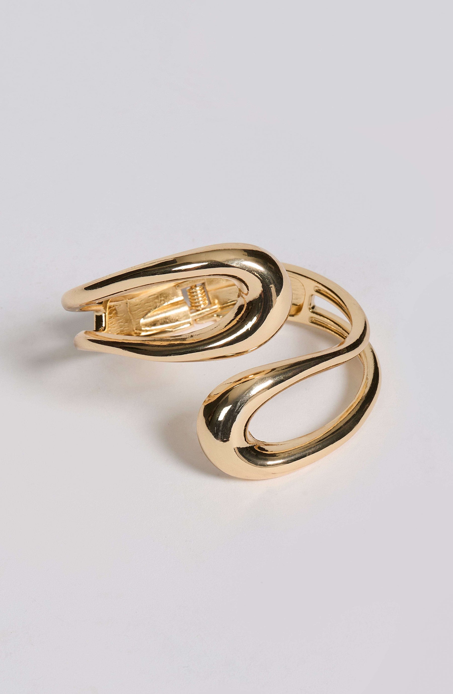 Nevesta Cuff - Gold Ryvelle