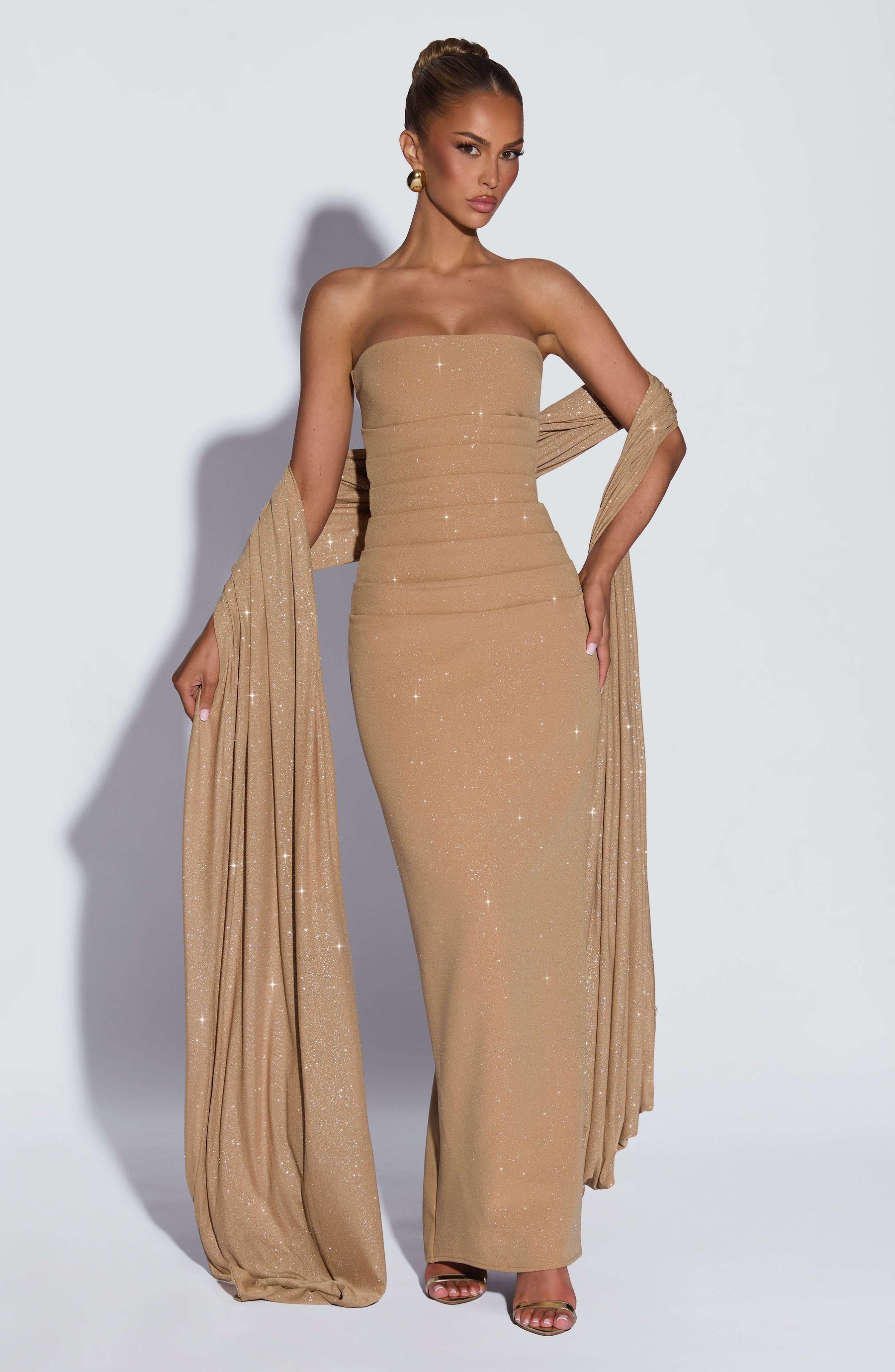 Pandra Maxi Dress - Gold Sparkle Ryvelle