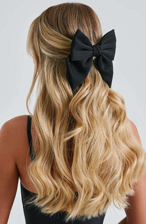 Perrie Bow - Black Ryvelle