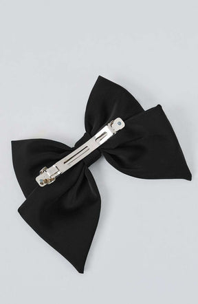 Perrie Bow - Black Ryvelle