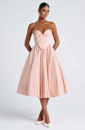 Prim Midi Dress - Soft Peach Ryvelle