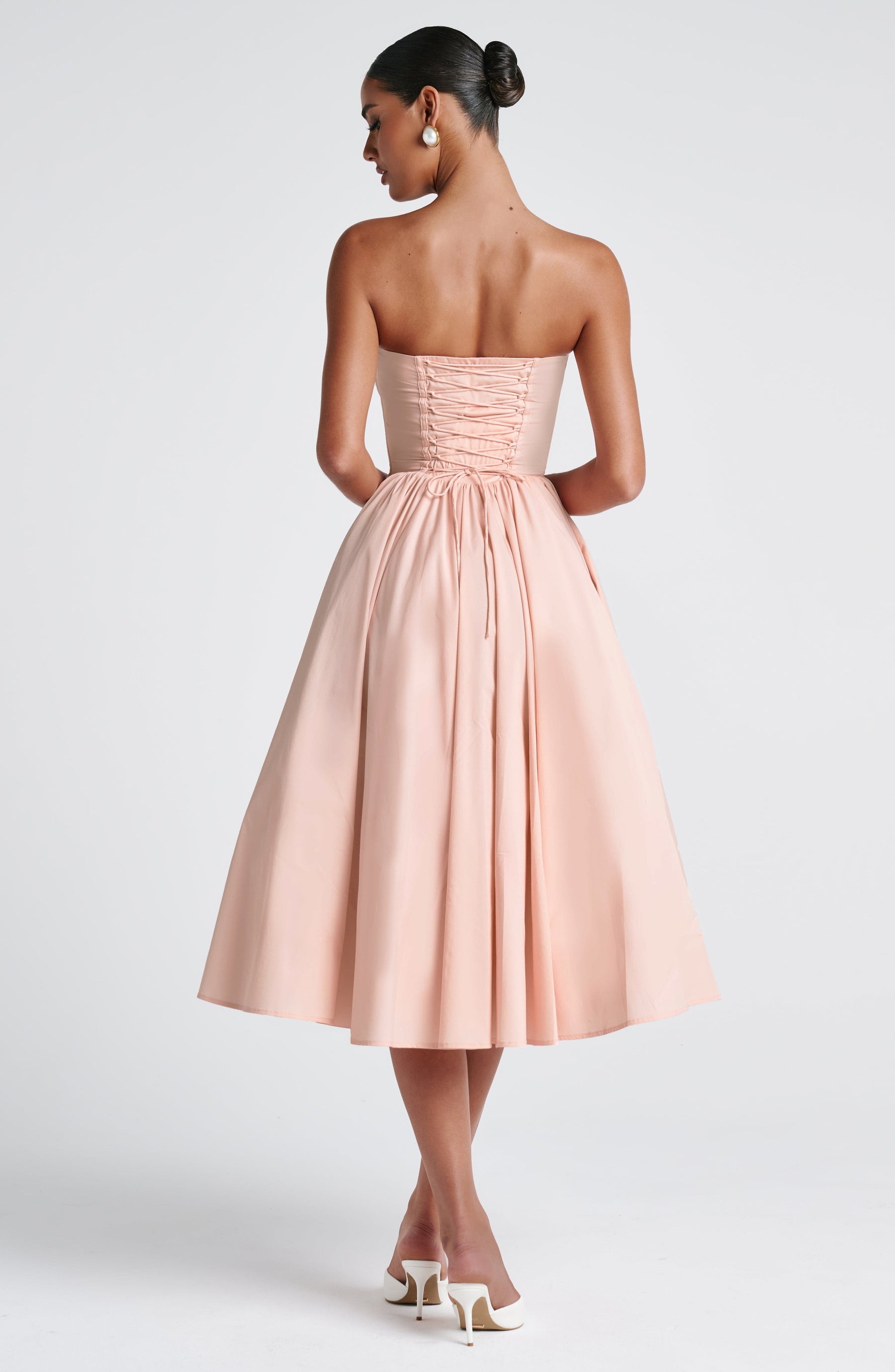 Prim Midi Dress - Soft Peach Ryvelle