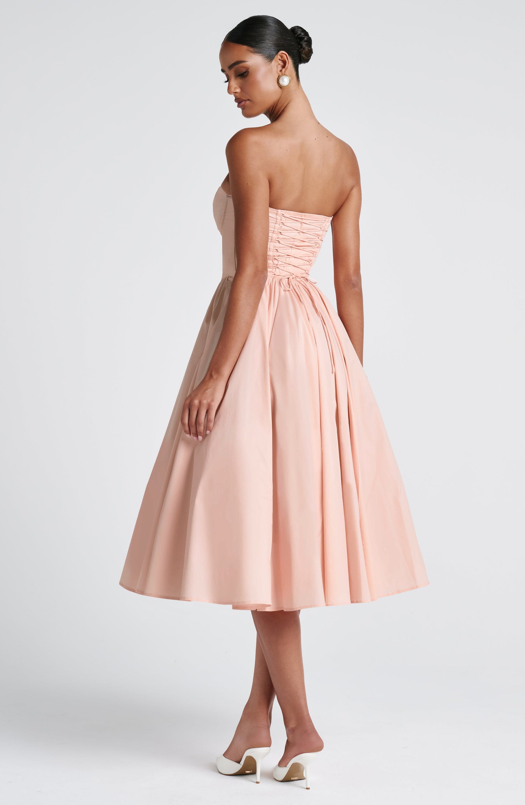 Prim Midi Dress - Soft Peach Ryvelle