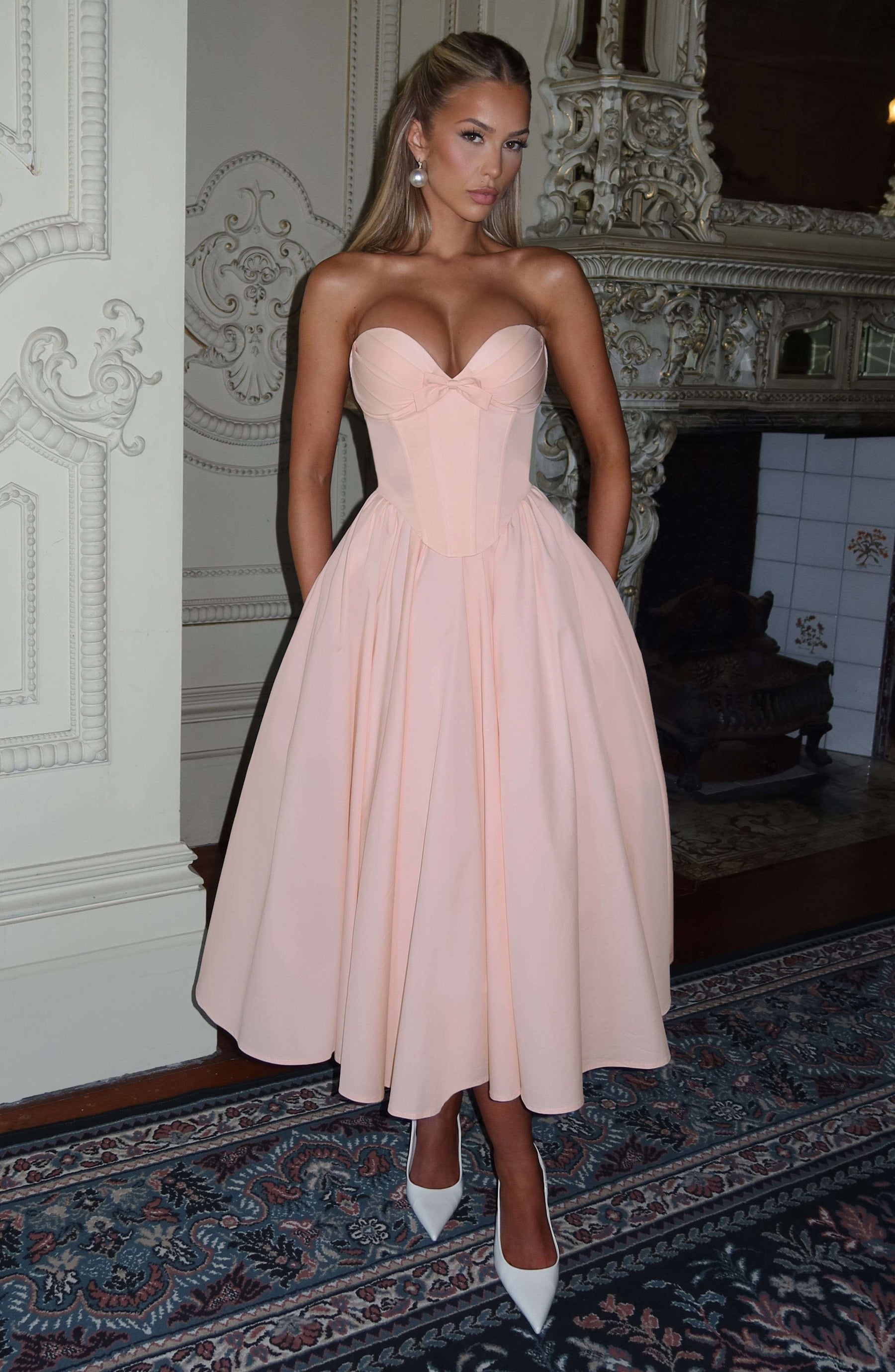 Prim Midi Dress - Soft Peach Ryvelle