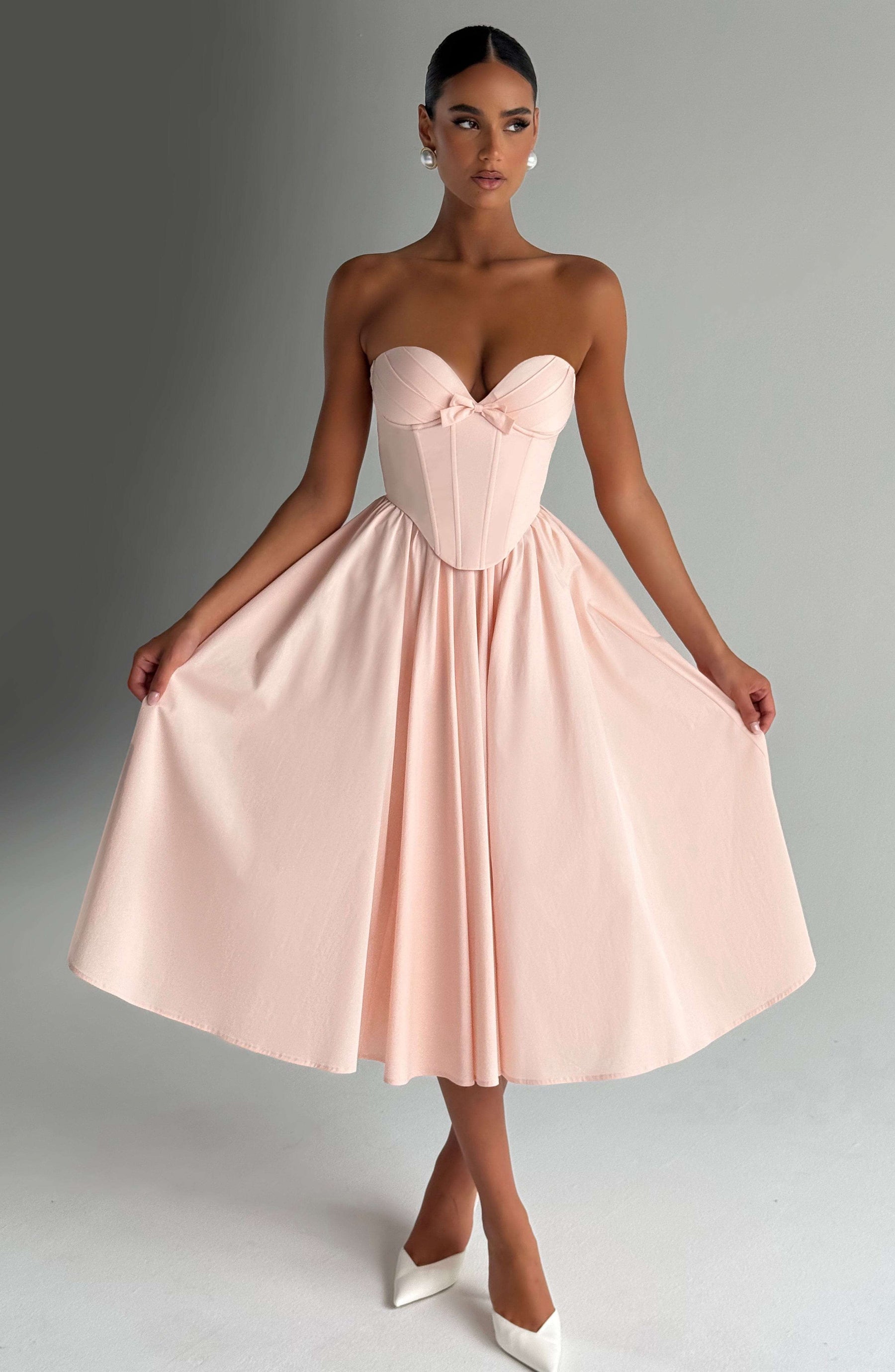 Prim Midi Dress - Soft Peach Ryvelle